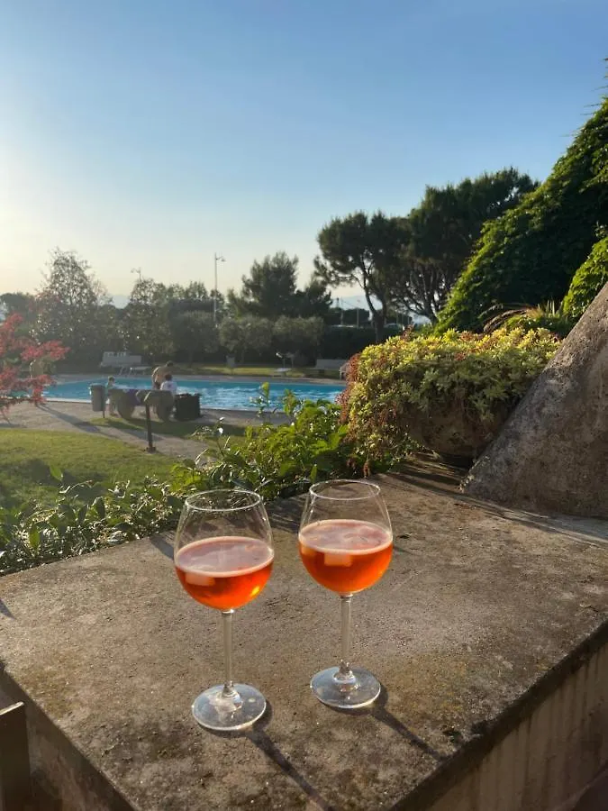Un Passo Dal Lago - 100Mt Lake - Pool, Free Parking Apartment Desenzano del Garda
